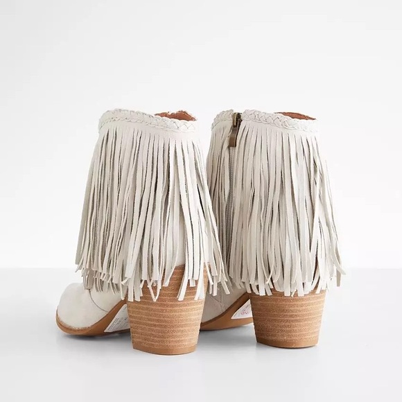 Compare at Buckle $70! Misty Fringe Western Ankle Boot - Picture 5 of 13